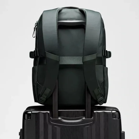 Lululemon New Crew Backpack 22L Updated- Rainforest Green